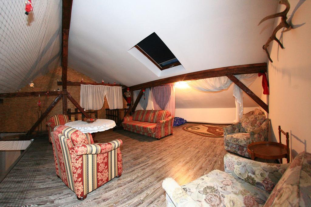 Cuibul Salamandrelor Hotel Sarmizegetusa Quarto foto